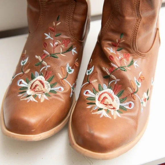 Floral Embroidered Western Cowgirl Boots Pointed Toe Festival Cute Country Boho - Picture 3 of 5